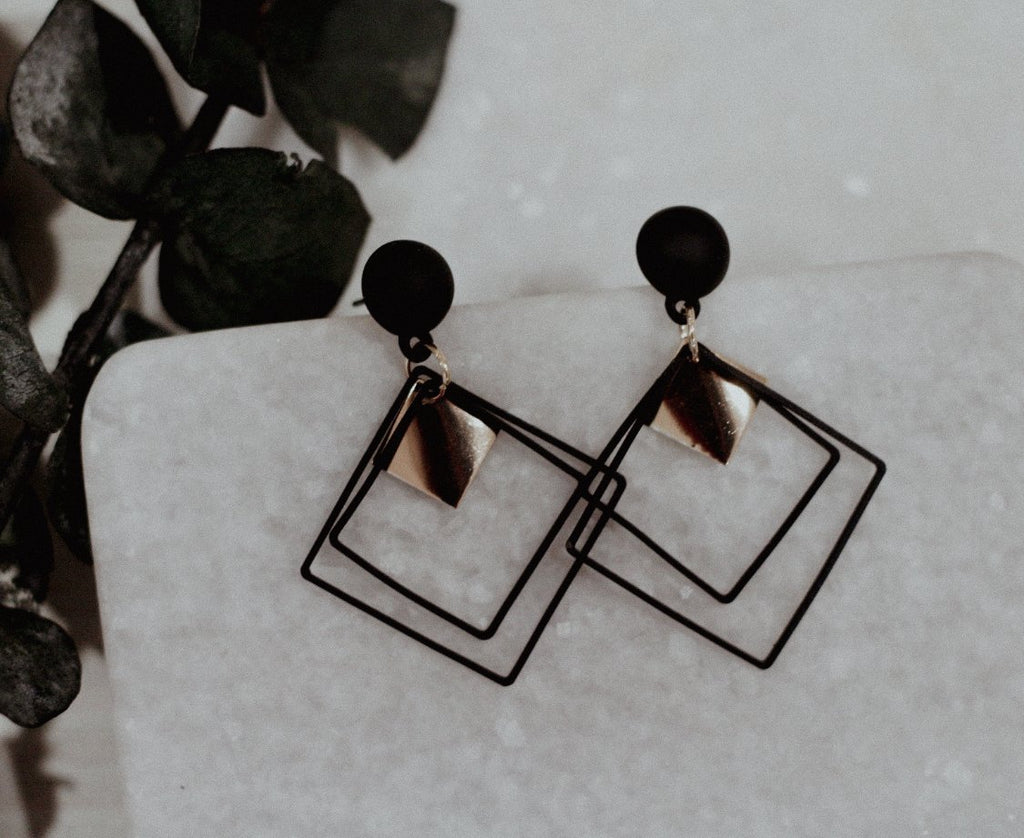 Trie | Geometrical Dainty Women’s Earring | Gentre - Gentre Official